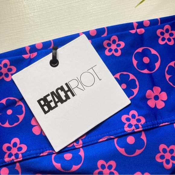 Beach Riot Wavy Floral Kelsey Bandeau Swim Bikini Top | Highway High Rise Bottom - Picture 13 of 15